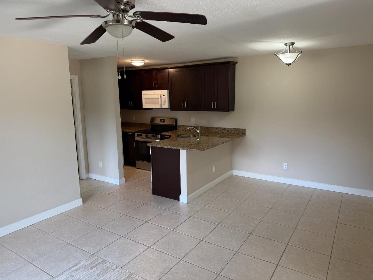 6004 Westgate Dr - Photo 6 of 20