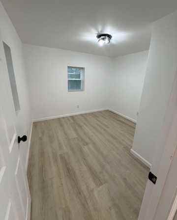 1049 Seale Ave - Photo 7 of 7