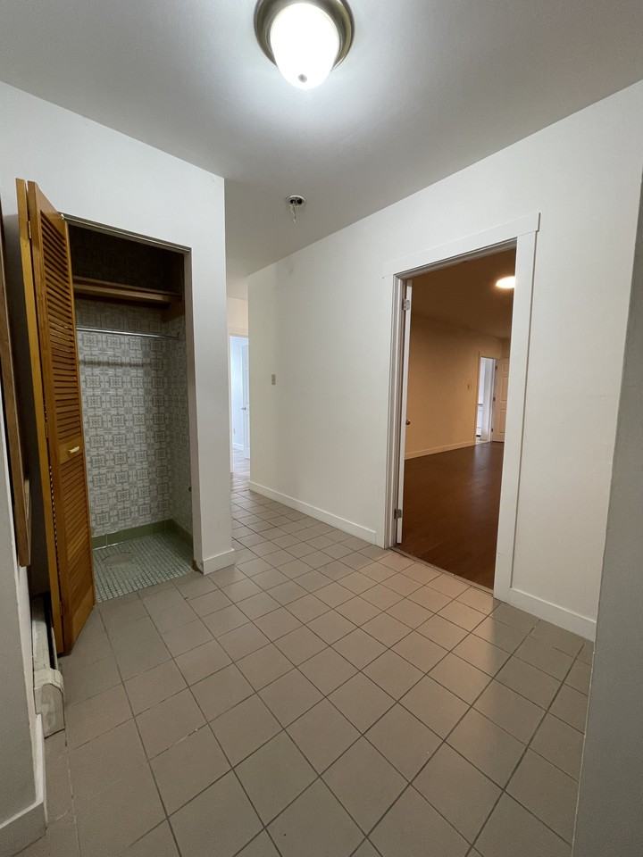 3645 Dutch Village Road - Photo 4 of 16