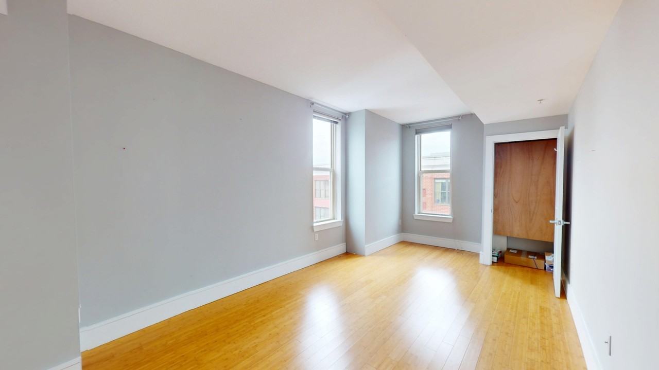 715 6th St NW #1204 (DC) - Photo 7 of 12