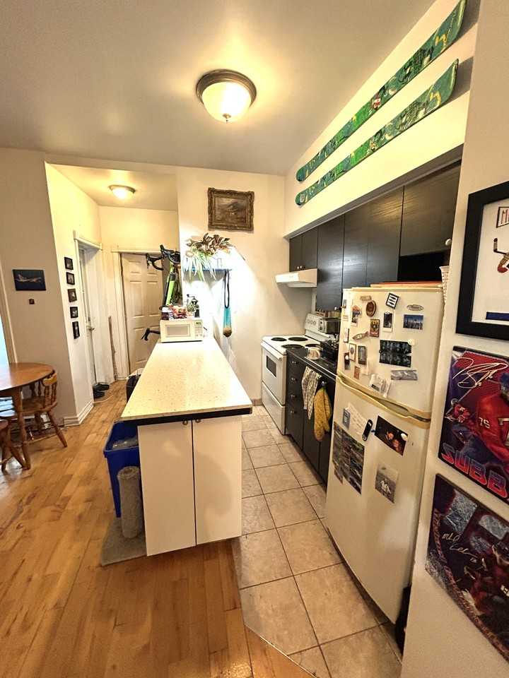 1574 Rue de la Visitation - Photo 2 of 10