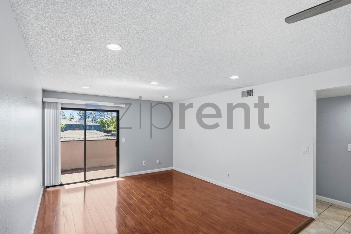 3272 Shadow Park Pl - Photo 7 of 23