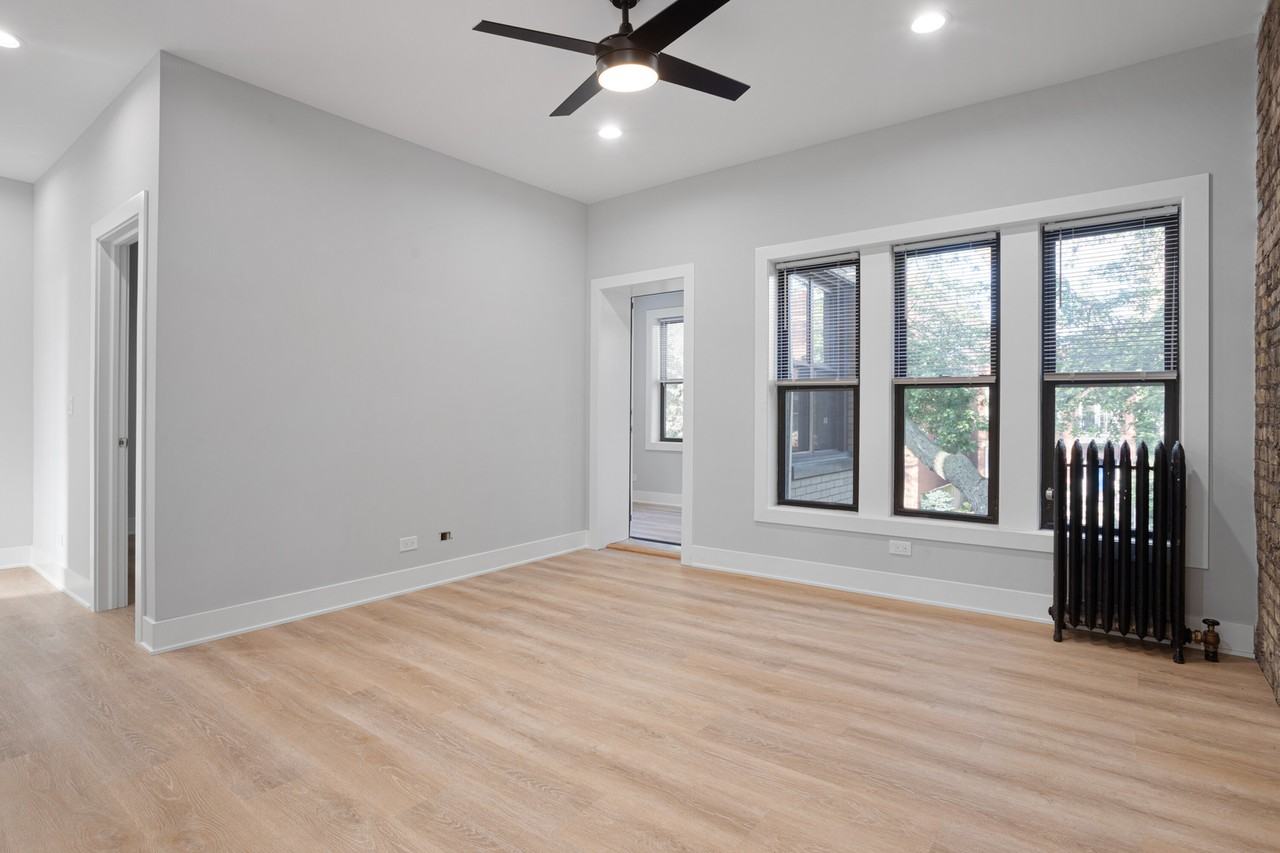 6929 N Lakewood Ave #2 - Photo 7 of 14