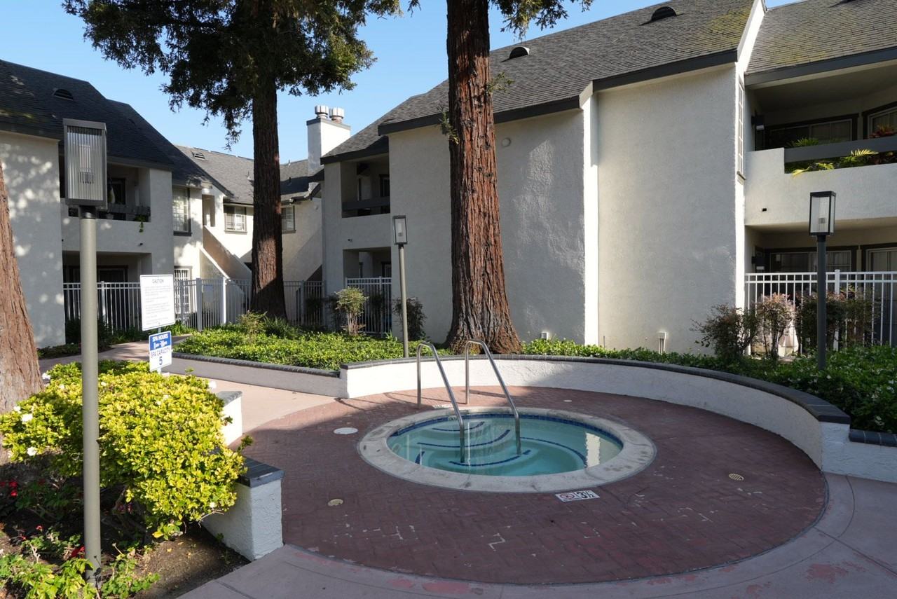 Heritage Crest Apartments - Photo 7 of 41