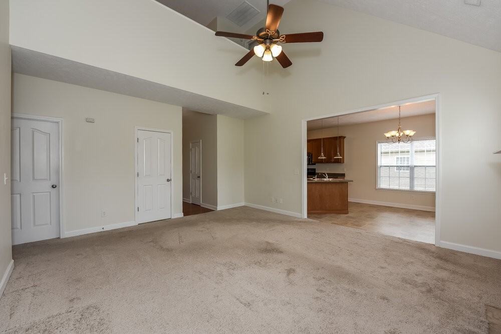 1448 Jeter Way - Photo 5 of 17