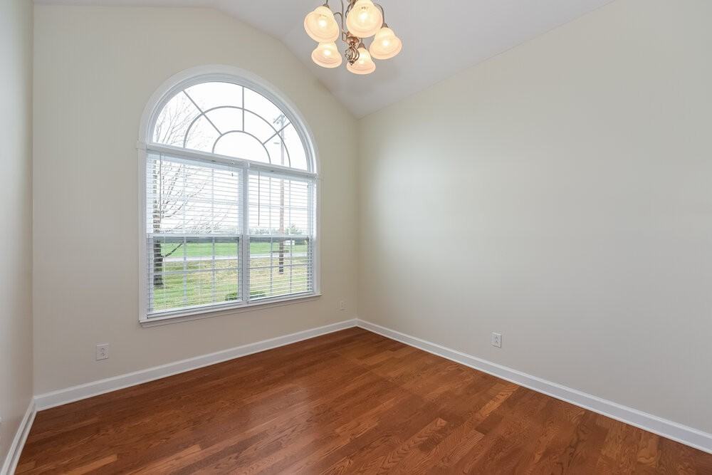 1448 Jeter Way - Photo 6 of 17