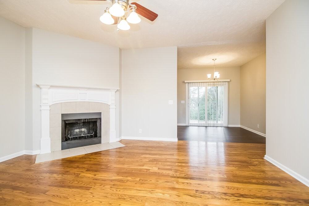 2913 Waywood Dr - Photo 3 of 17