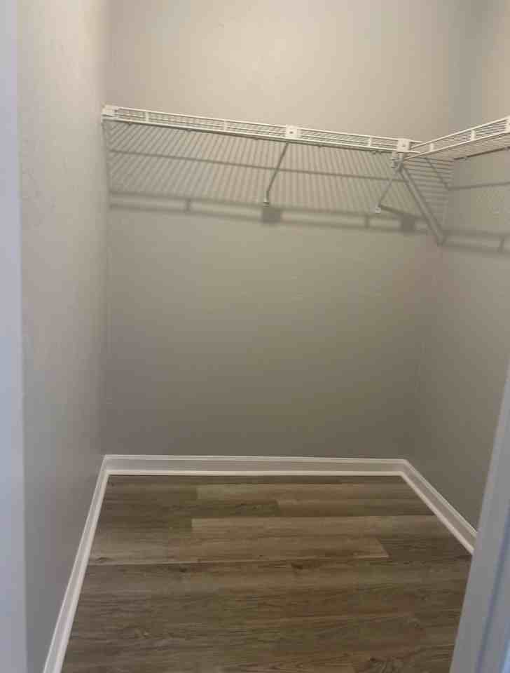 1533 South Bronough Street - Photo 7 of 8