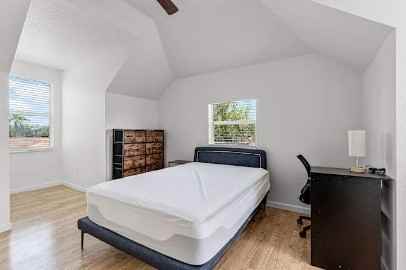 712 Grandview Avenue - Photo 3 of 4