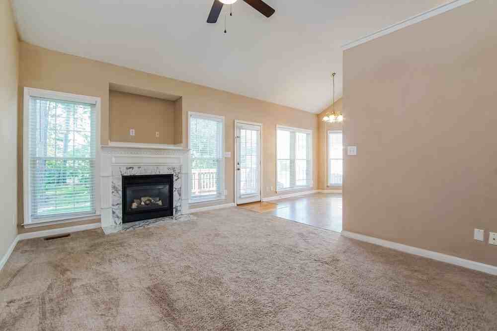 7137 Spanglers Spring Way - Photo 4 of 15