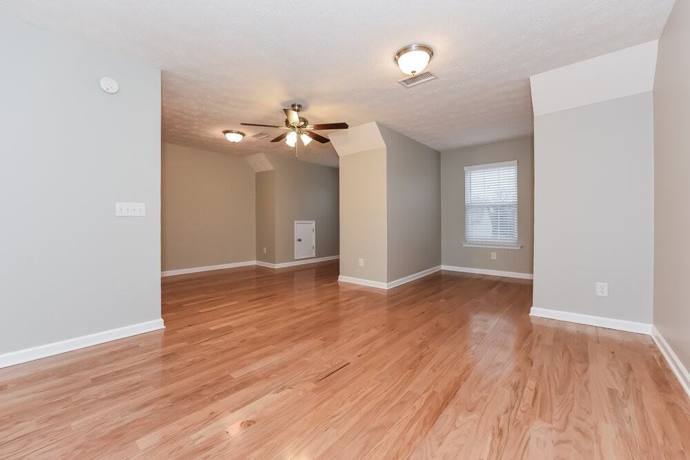 1903 Champlain Dr - Photo 7 of 17