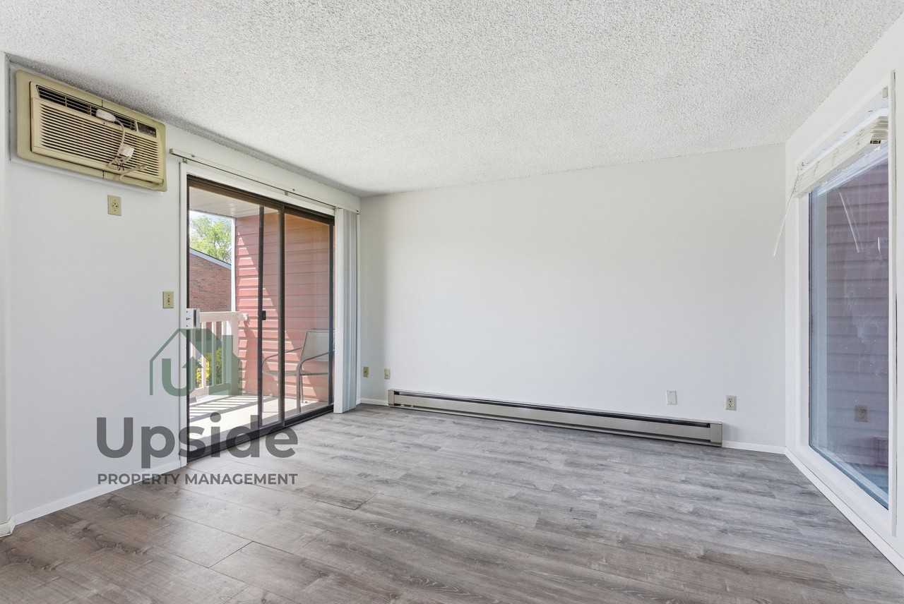 BM - 10211 East Main Avenue - Photo 2 of 35