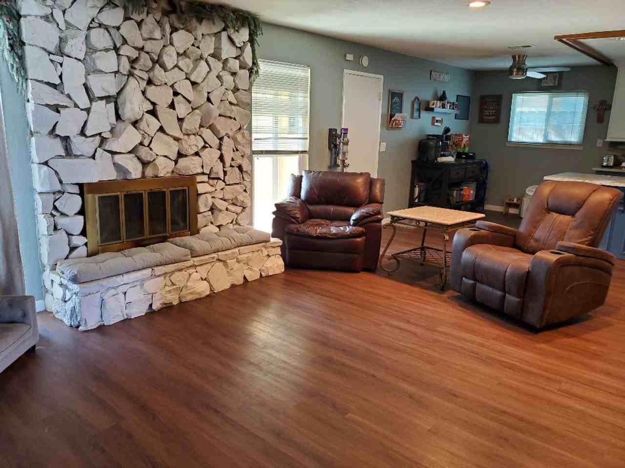 671 E Hazelwood Dr - Photo 3 of 6