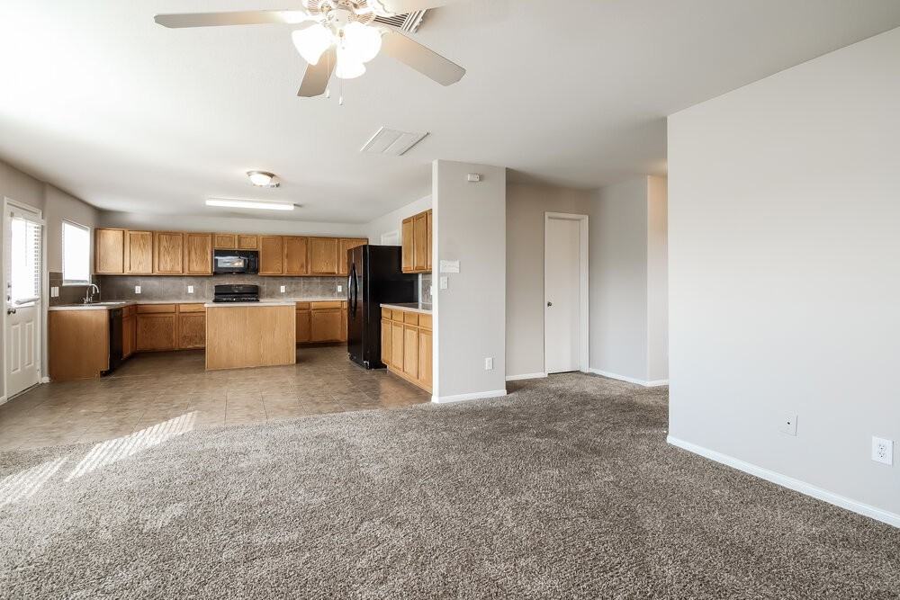 1810 Skipwood Dr - Photo 6 of 17