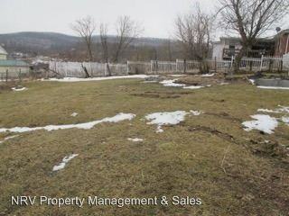 223 Cliff St - Photo 3 of 9