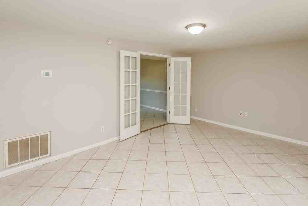 3204 Old House Cir - Photo 5 of 17