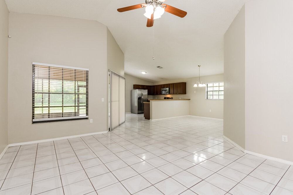 1657 Sunburst Way - Photo 4 of 16