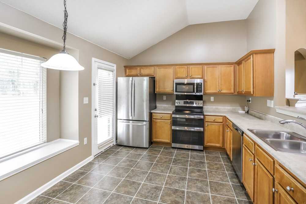 4941 Wemberley Dr - Photo 7 of 16