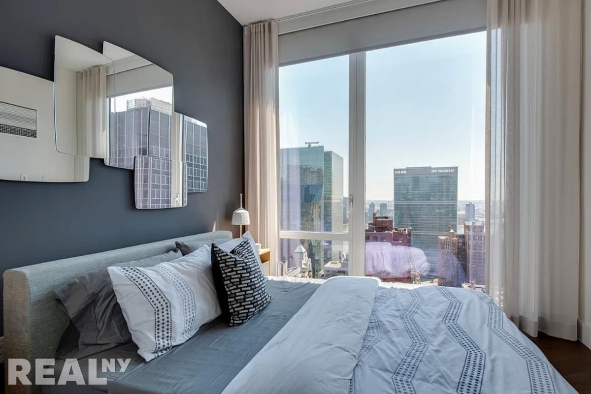 E 44th St #39E - Photo 3 of 5