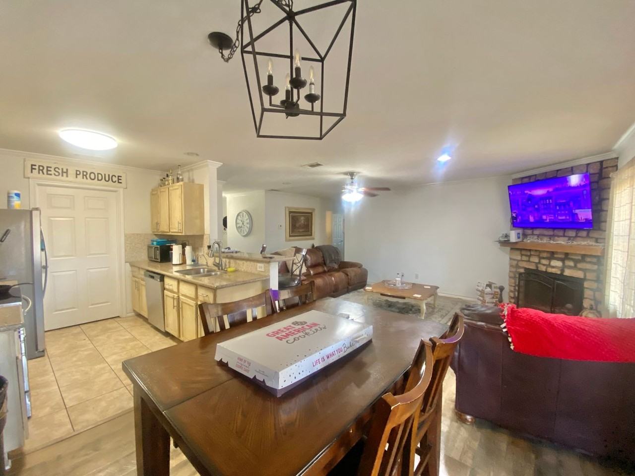 2607 30th St - Photo 4 of 17