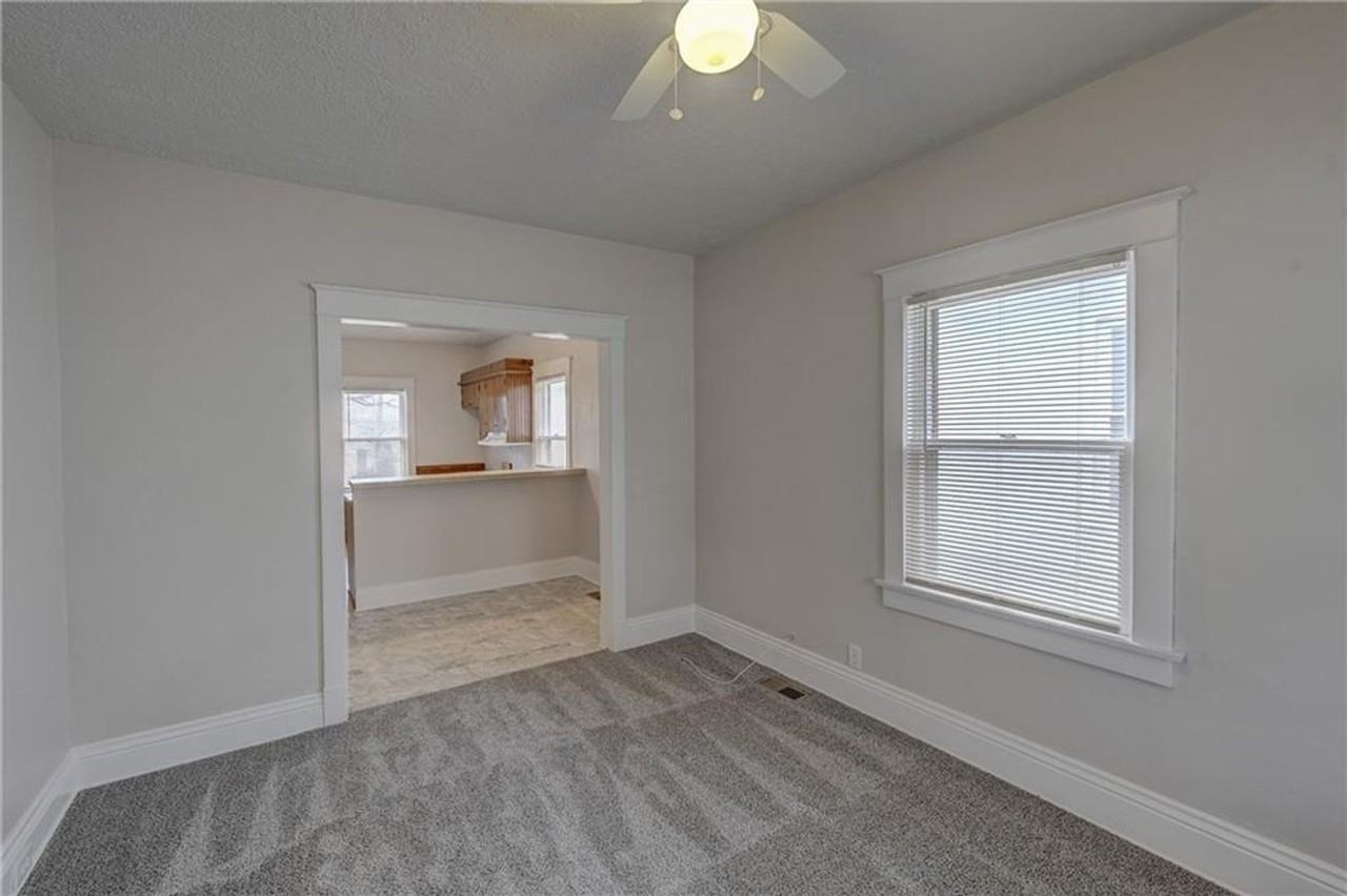 445 N Lawndale Ave - Photo 5 of 31