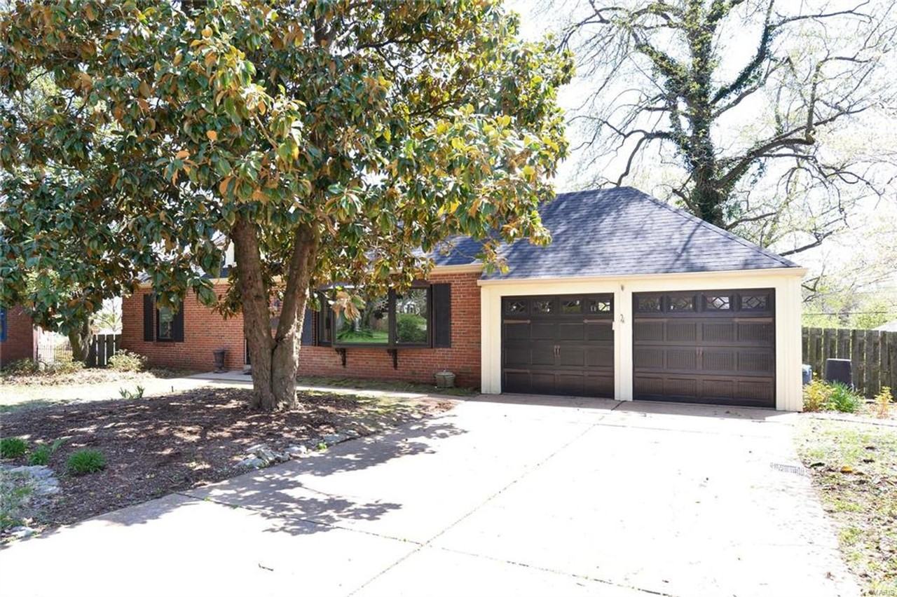 4 Girard Dr - Photo 2 of 18