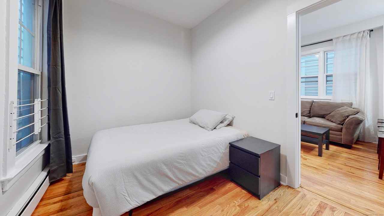 86 Edwards St #1 - Photo 6 of 40