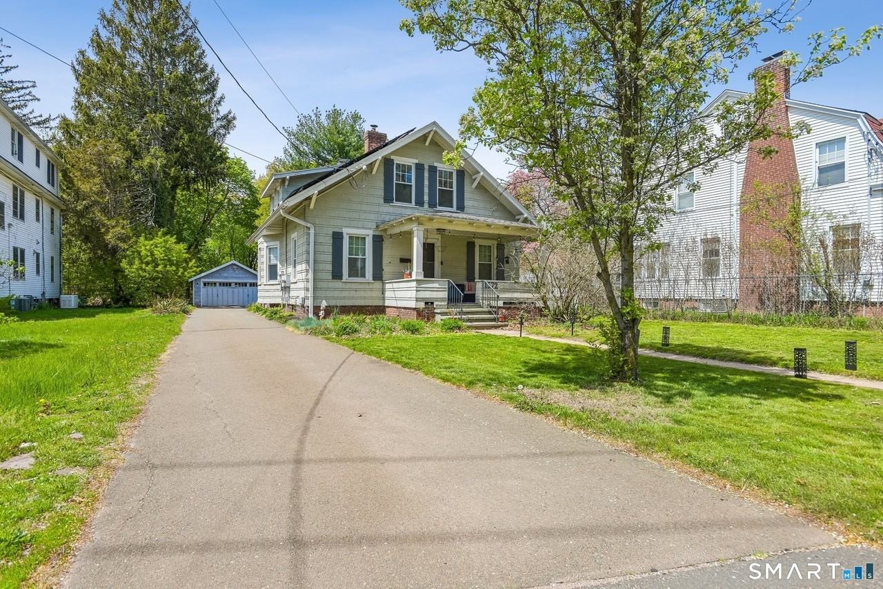1572 Whitney Ave - Photo 2 of 24