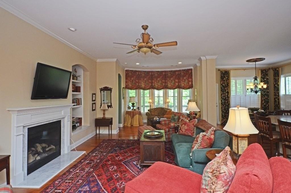 309 Woodridge Pass - Photo 2 of 8