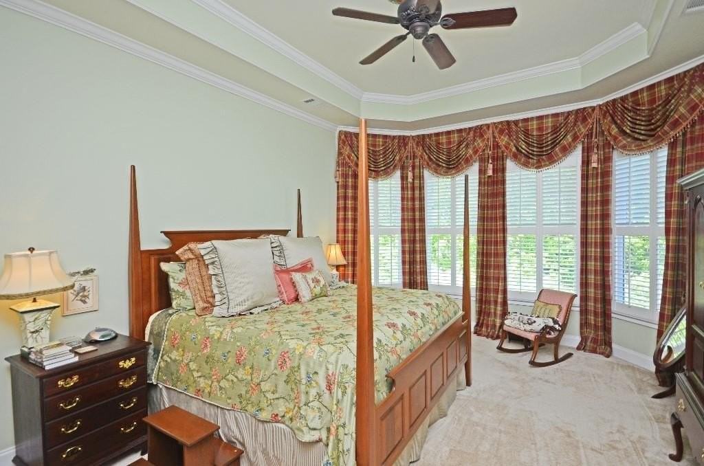 309 Woodridge Pass - Photo 4 of 8