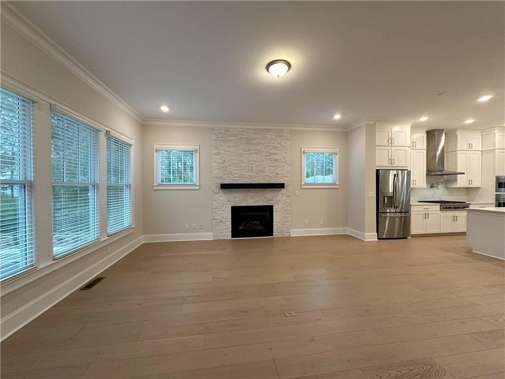 2024 Cortland Rd - Photo 6 of 39