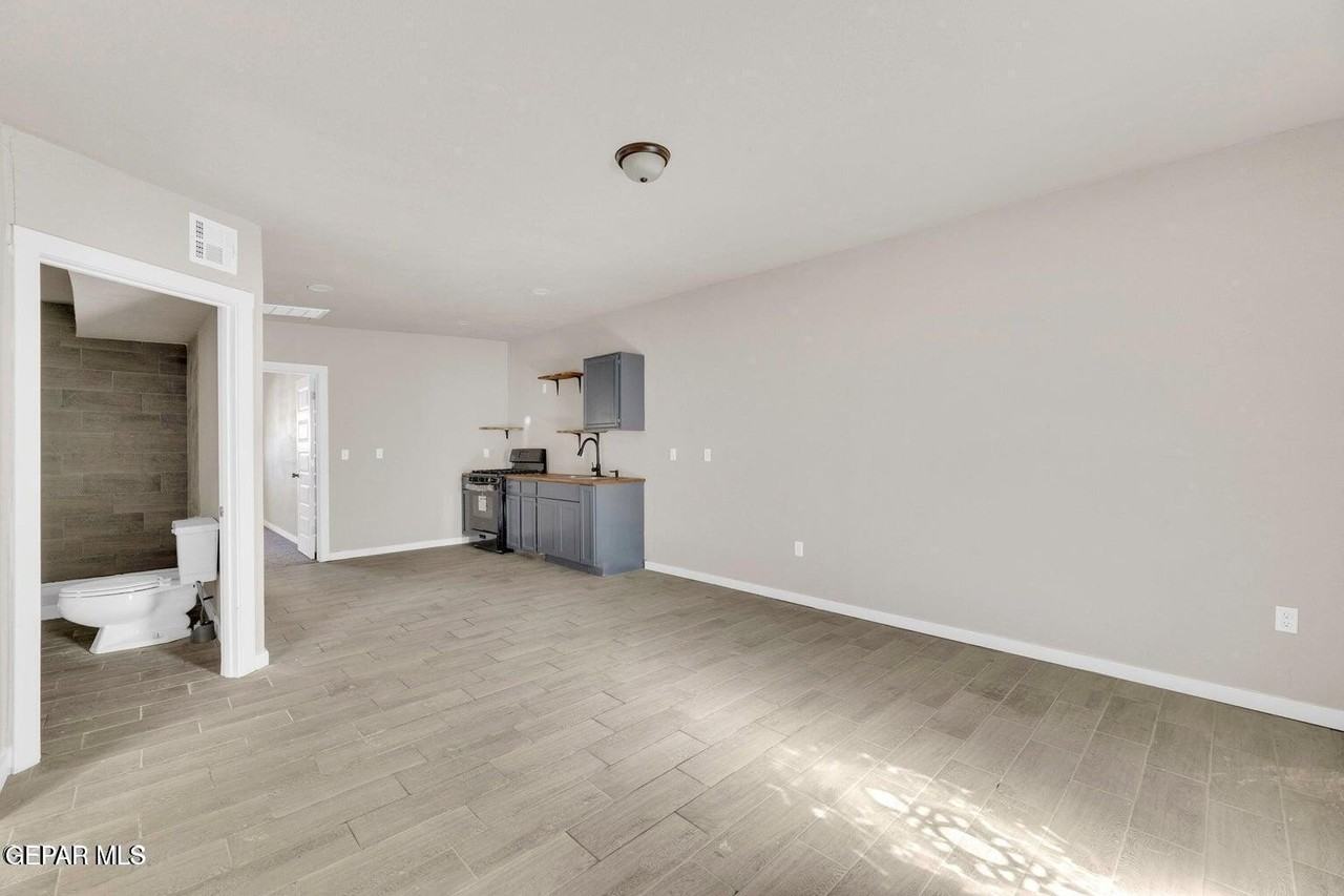 8827 Mount Elbert Dr #4 - Photo 3 of 9