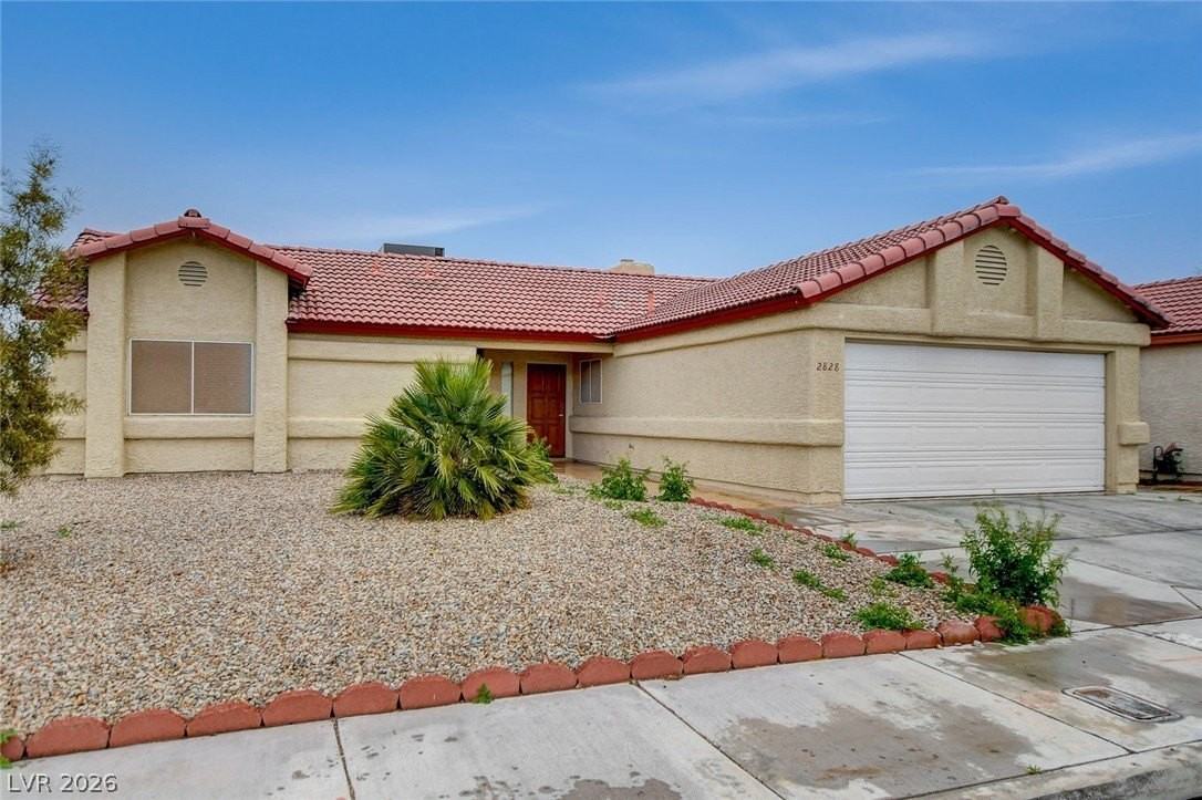 2828 Forrest Duke Ct - Photo 3 of 37