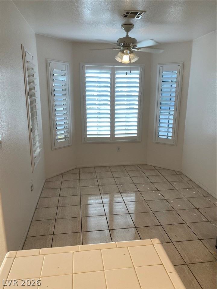 7004 Rotunda Ct - Photo 2 of 15