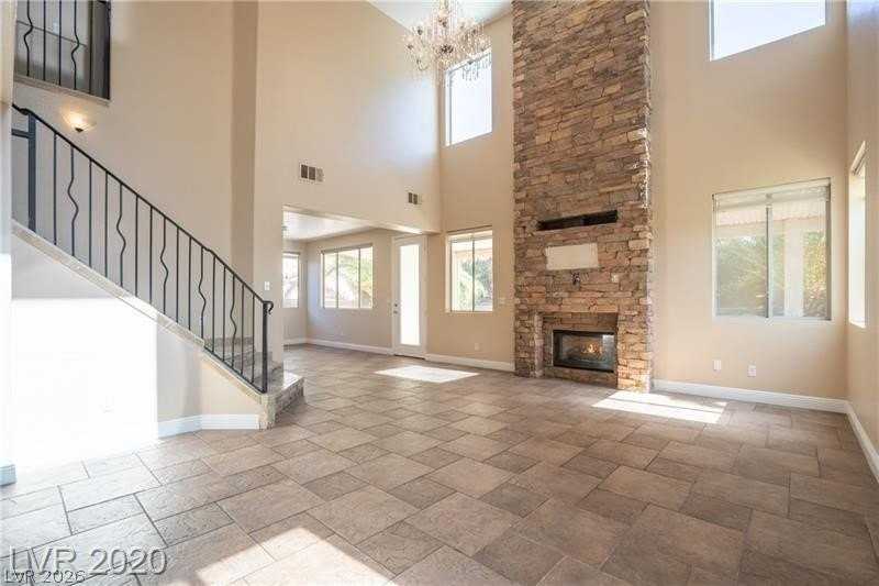 1745 Buttermilk Dr - Photo 3 of 23