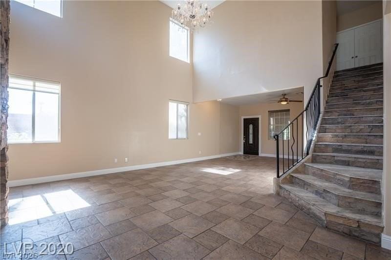 1745 Buttermilk Dr - Photo 4 of 23