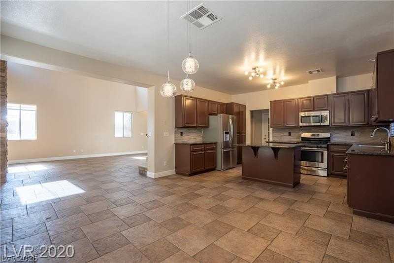 1745 Buttermilk Dr - Photo 5 of 23