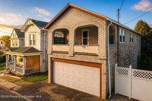 featured image of 83 Spring St