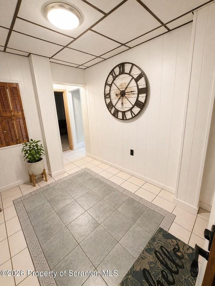 83 Spring St - Photo 3 of 9