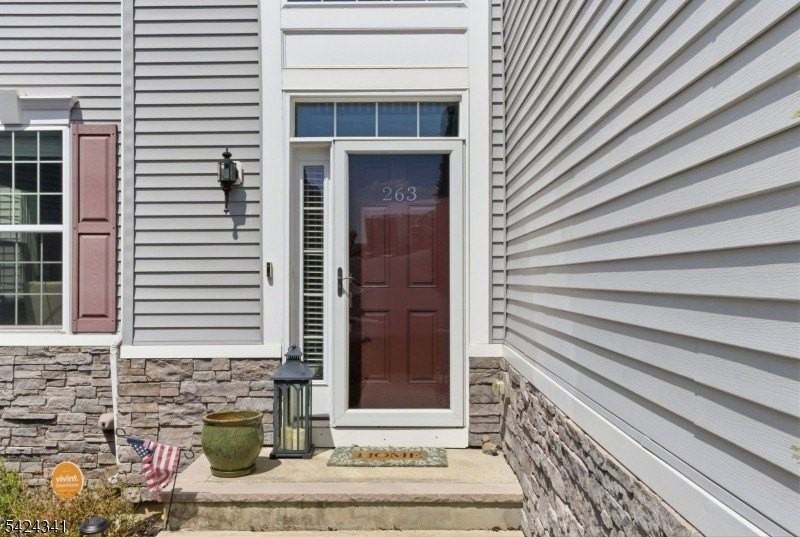 263 Winding Hill Dr - Photo 4 of 42