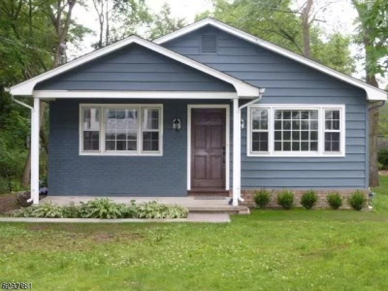 19 Hewetson Rd - Photo 3 of 14