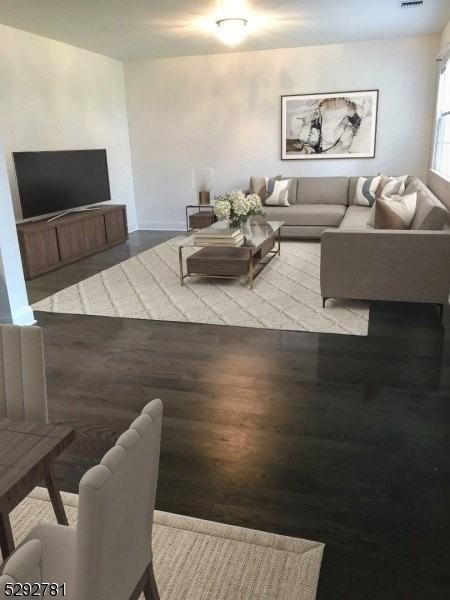 19 Hewetson Rd - Photo 5 of 14