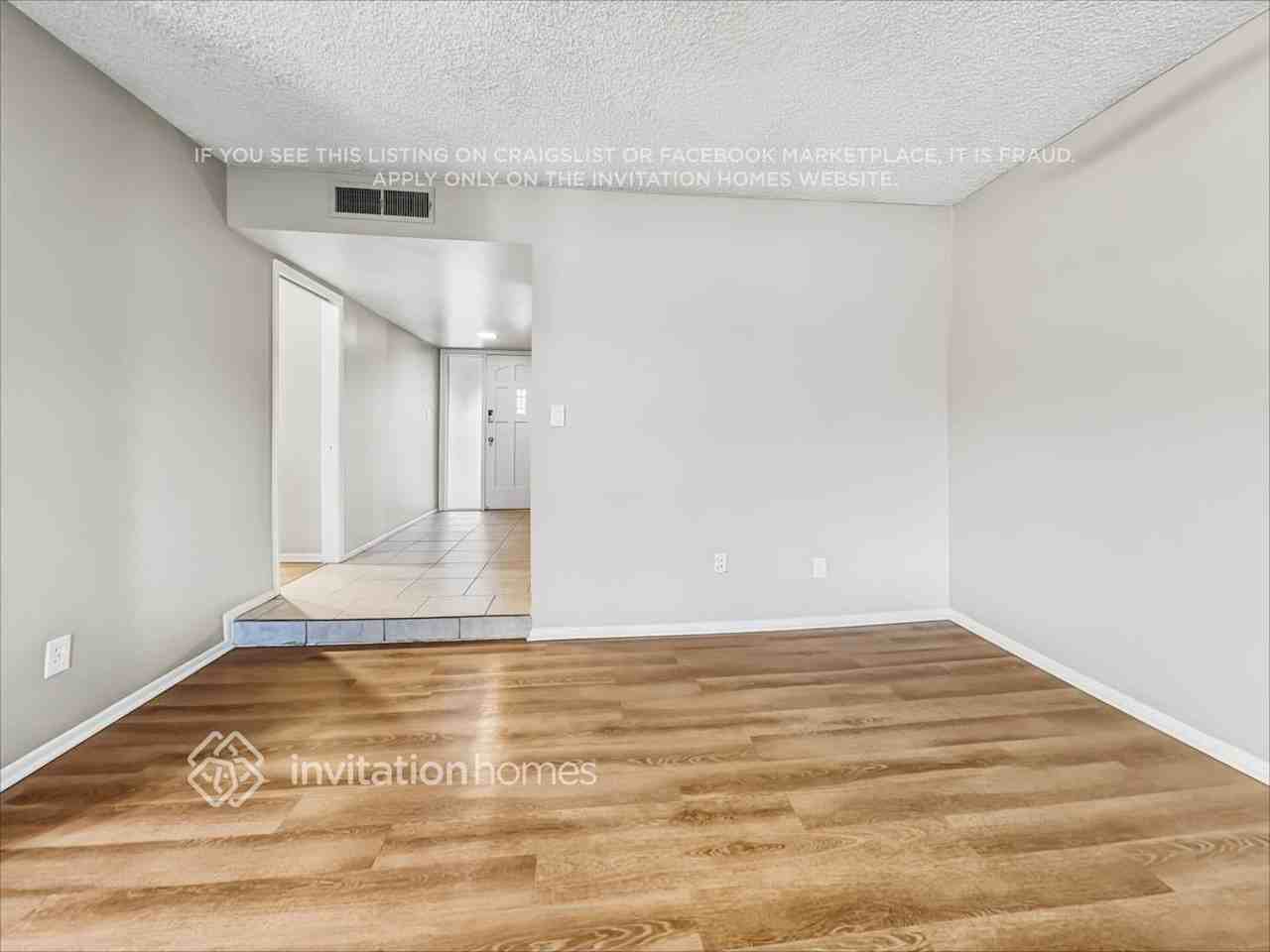 4206 W Eva St - Photo 6 of 19
