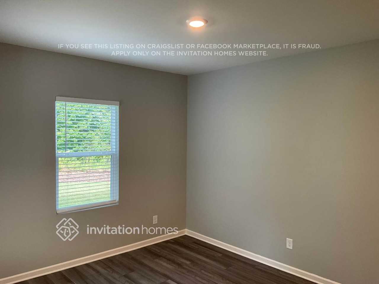 255 Colbury St - Photo 2 of 11