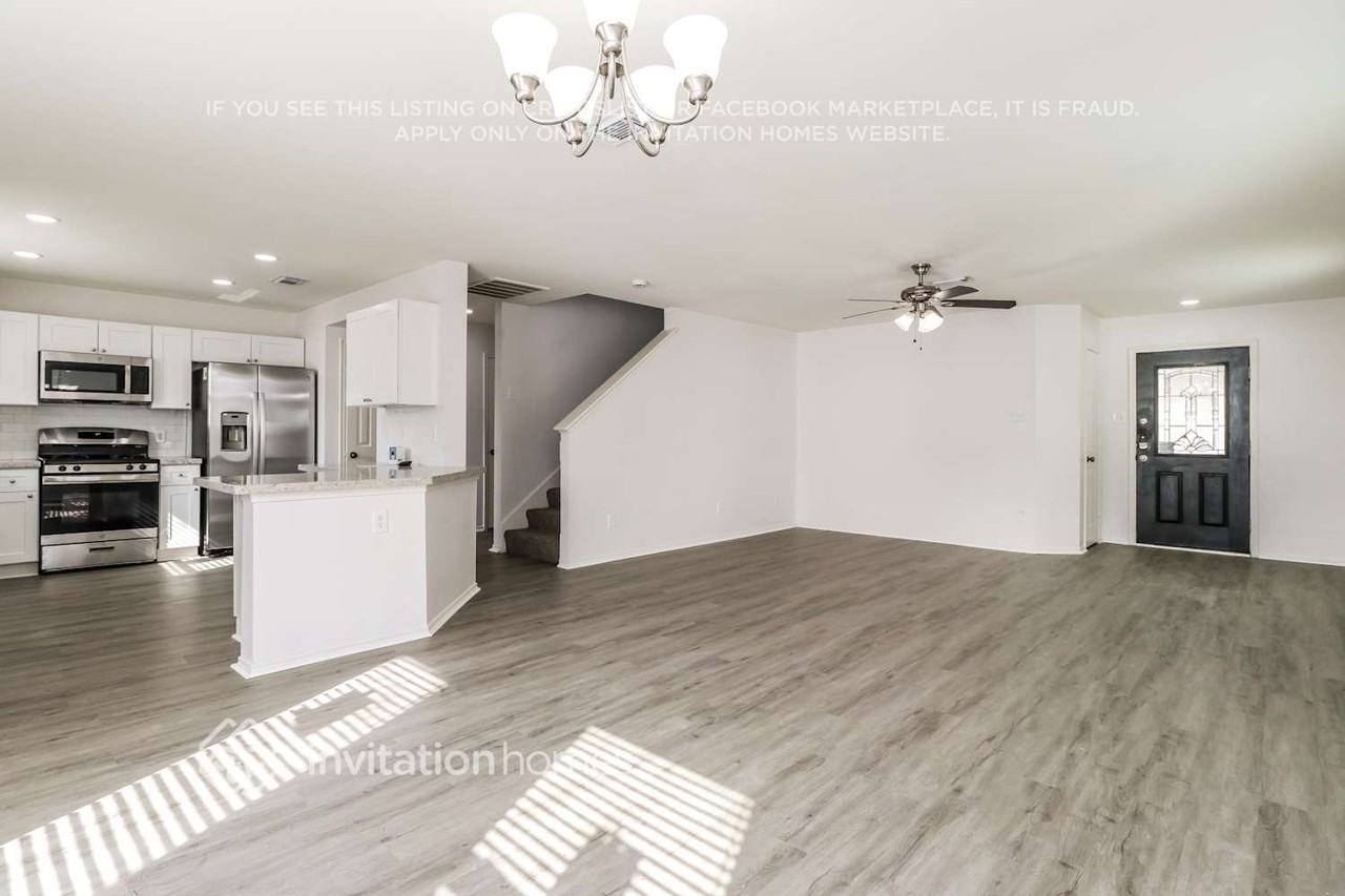 20735 Desert Shadows Ln - Photo 7 of 18