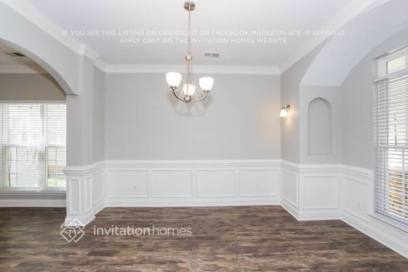 13052 Meadowmere Rd - Photo 2 of 16
