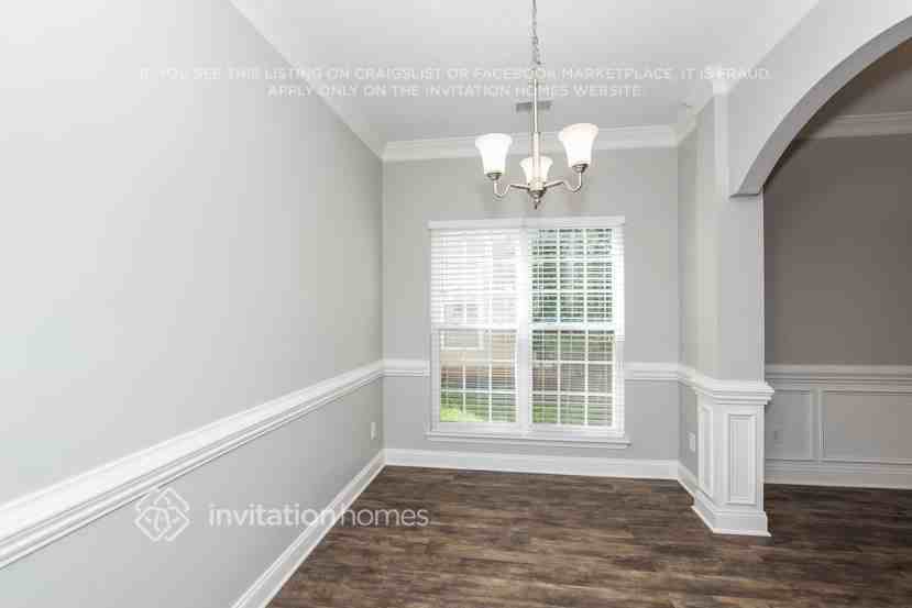 13052 Meadowmere Rd - Photo 3 of 16