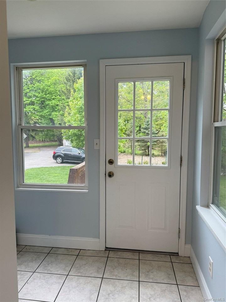 11 Grand St #B - Photo 3 of 34