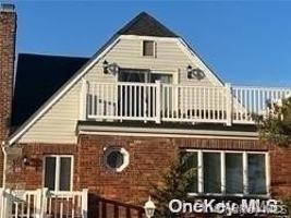 featured image of 611 W Broadway