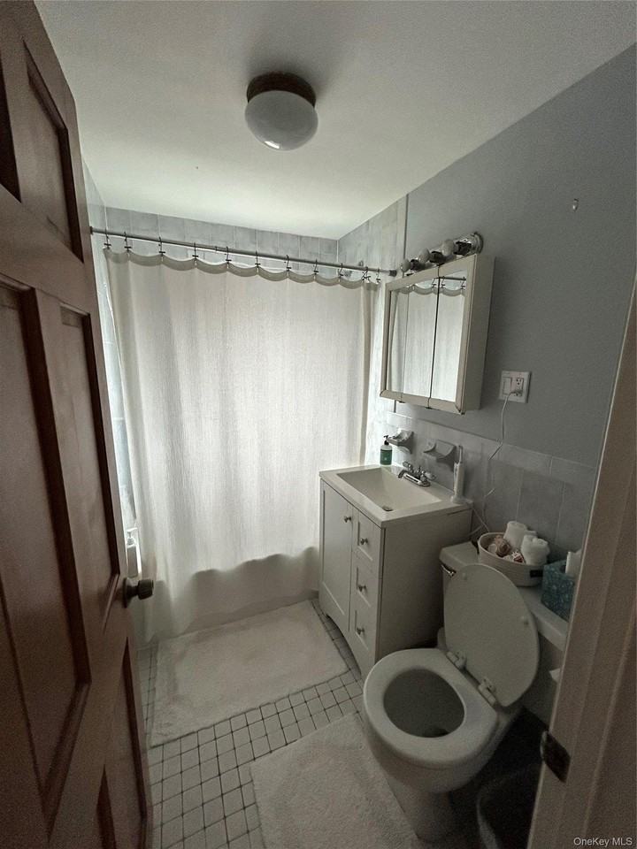 611 W Broadway - Photo 7 of 11